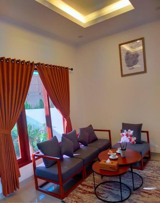 Al Mare Villa, New 3br Modern Comfy Villa, Private Pool Seminyak (Bali)